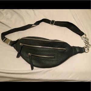 wild fable fanny pack